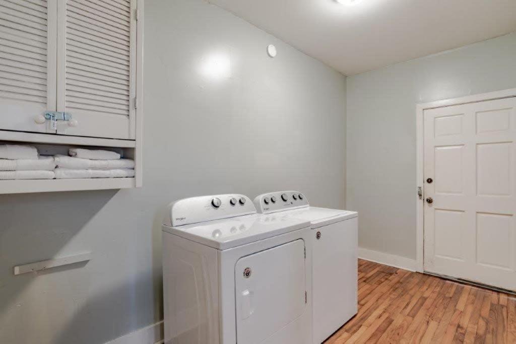 Apartamento Dauphin District Darling #1-Downtown, Restaurants Mobile Exterior foto