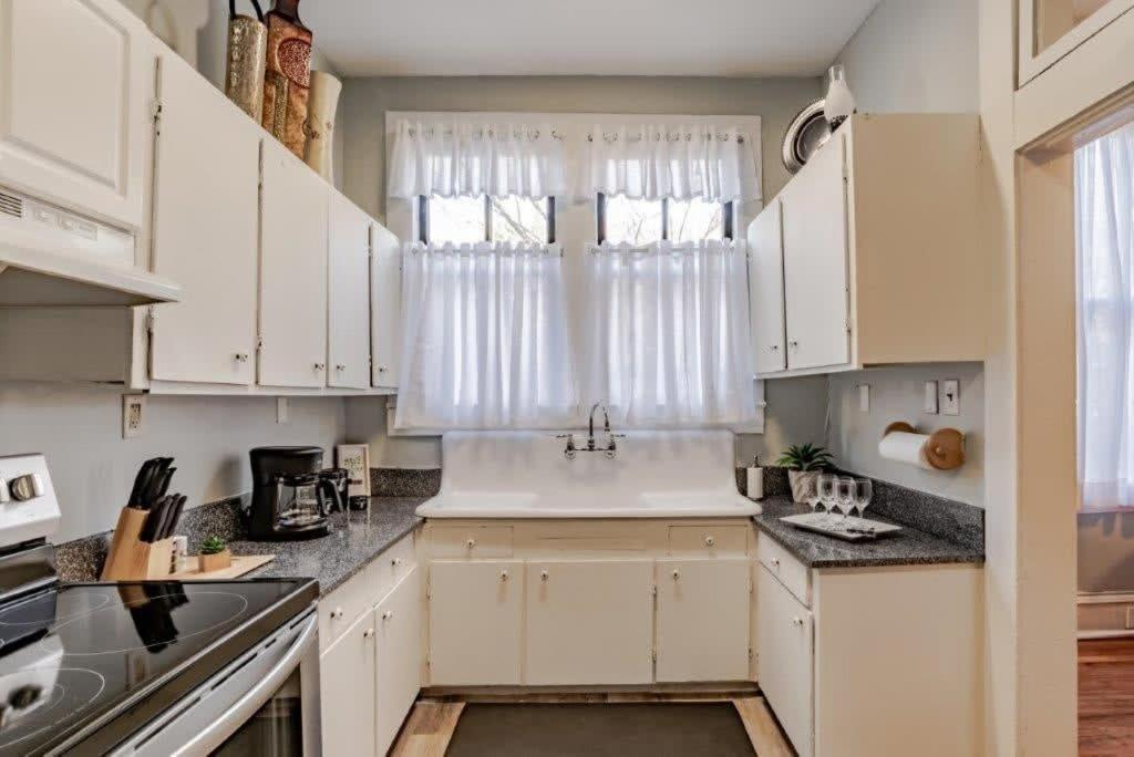 Apartamento Dauphin District Darling #1-Downtown, Restaurants Mobile Exterior foto